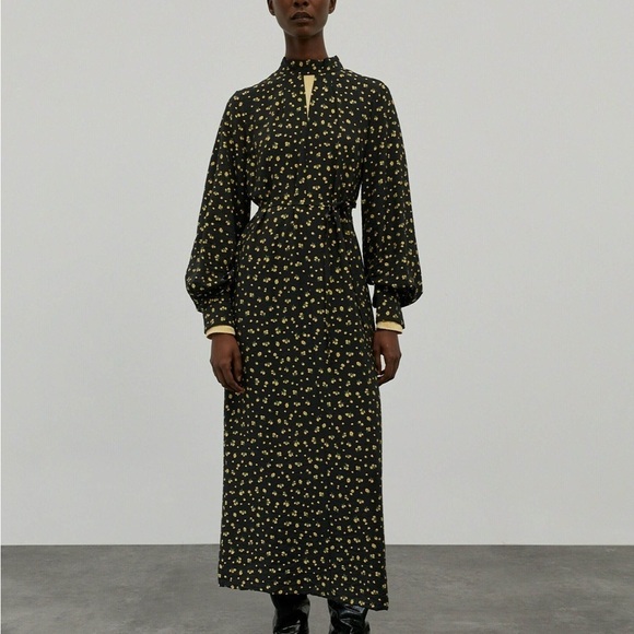 NWT EDITED Dalary maxi dress black and yellow pattern 🌻 - Picture 1 of 8